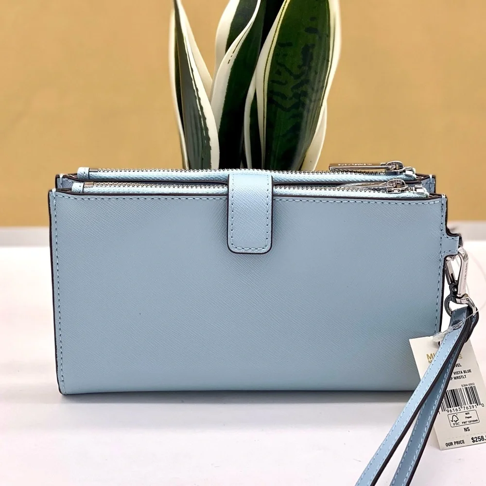 Michael Kors DoubleZip Wallet Wristlet
Phone Case VISTA BLUE - Picture 2 of 12